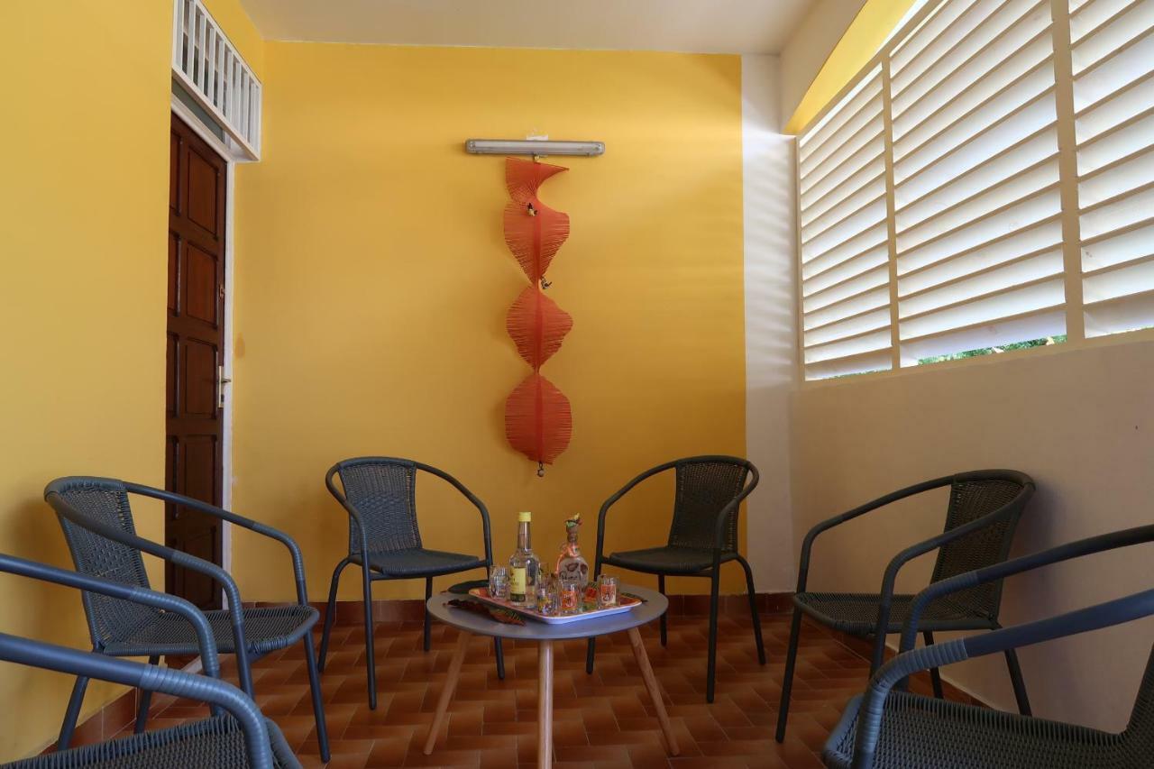 Maison Lakadri - GOSIER Leroux Le Gosier  Extérieur photo